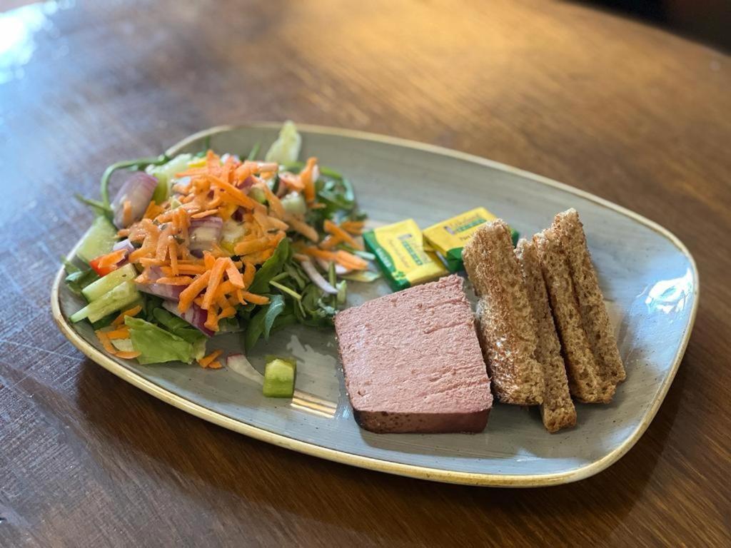 גיינסבורו The Black Horse Inn מראה חיצוני תמונה